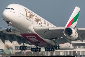 "Emirates"    Airbus A380.