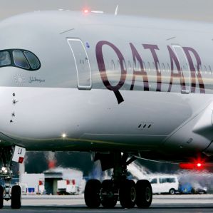  Qatar Airways    .