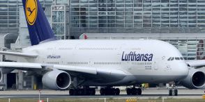 Lufthansa  - A380.