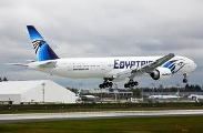 Пассажиров Egypt Air перепугали сообщением о взрывчатке