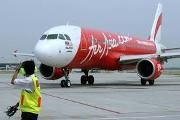 Самолет AirAsia аварийно приземлился в Таиланде из-за поломки двигателя