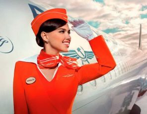 Аэрофлот вошел в топ-10 авиакомпаний, бортпроводники которых носят самую элегантную форму в мире