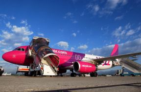 "Wizz Air"       .