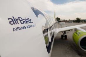 airBaltic        .