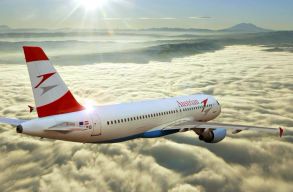 Austrian Airlines         , ,   .