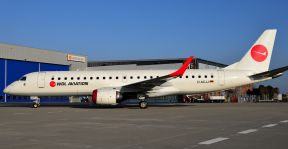  EasyJet  Embraer E190.