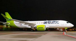  airBaltic  22-  Airbus A220.
