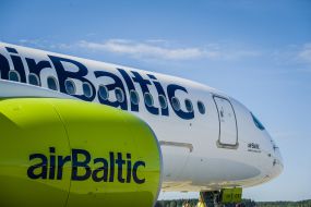  airBaltic          .